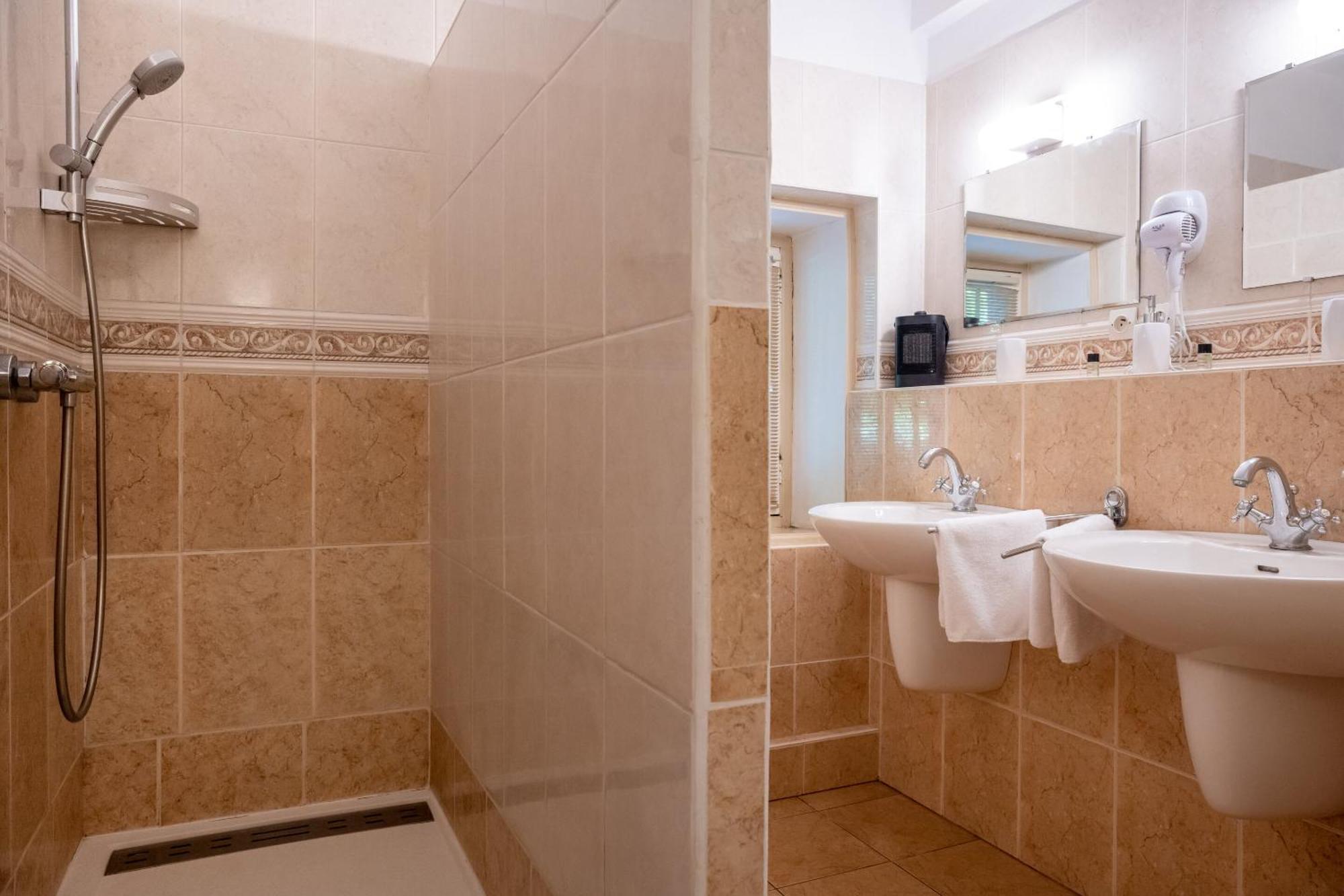 Demigny La Dominotte Bed & Breakfast 部屋 写真